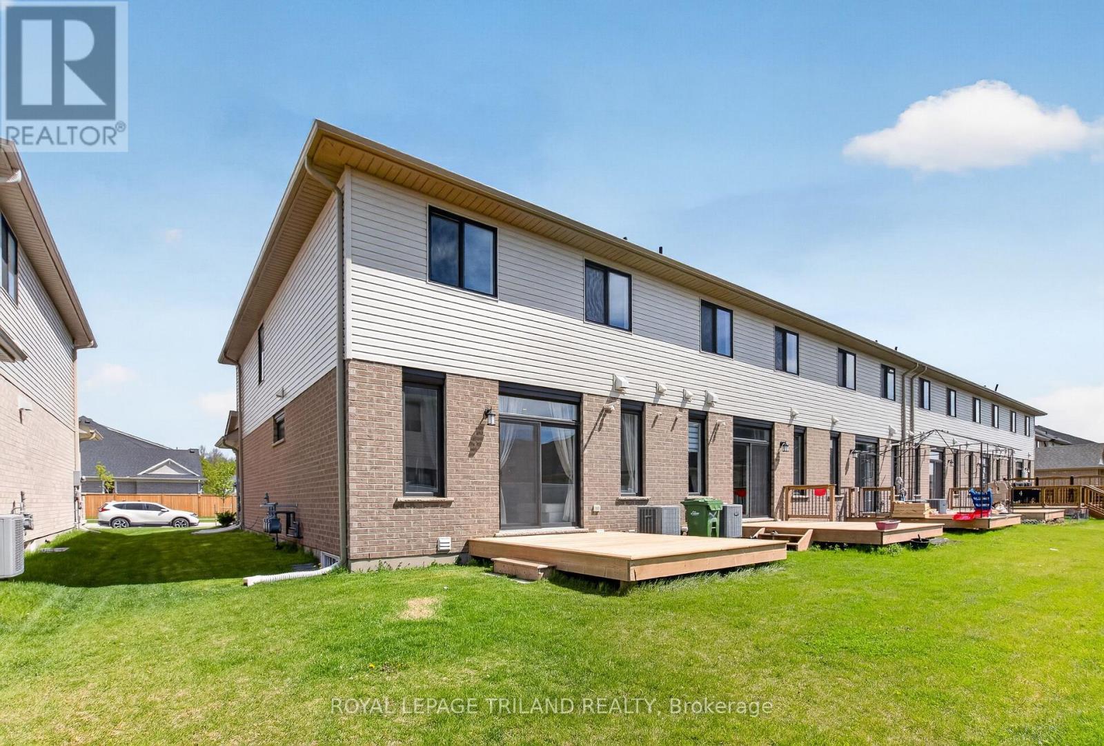 102 CORTLAND TERRACE - 42