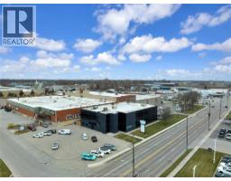 330 Richmond Street, Chatham, ON N7M1P7 Photo 6