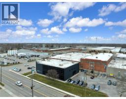 330 Richmond Street, Chatham, ON N7M1P7 Photo 9