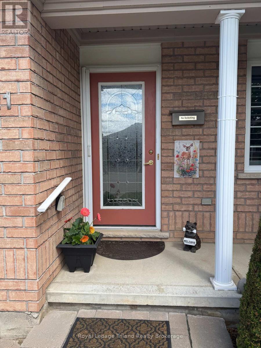 121 WESTON DRIVE - 2