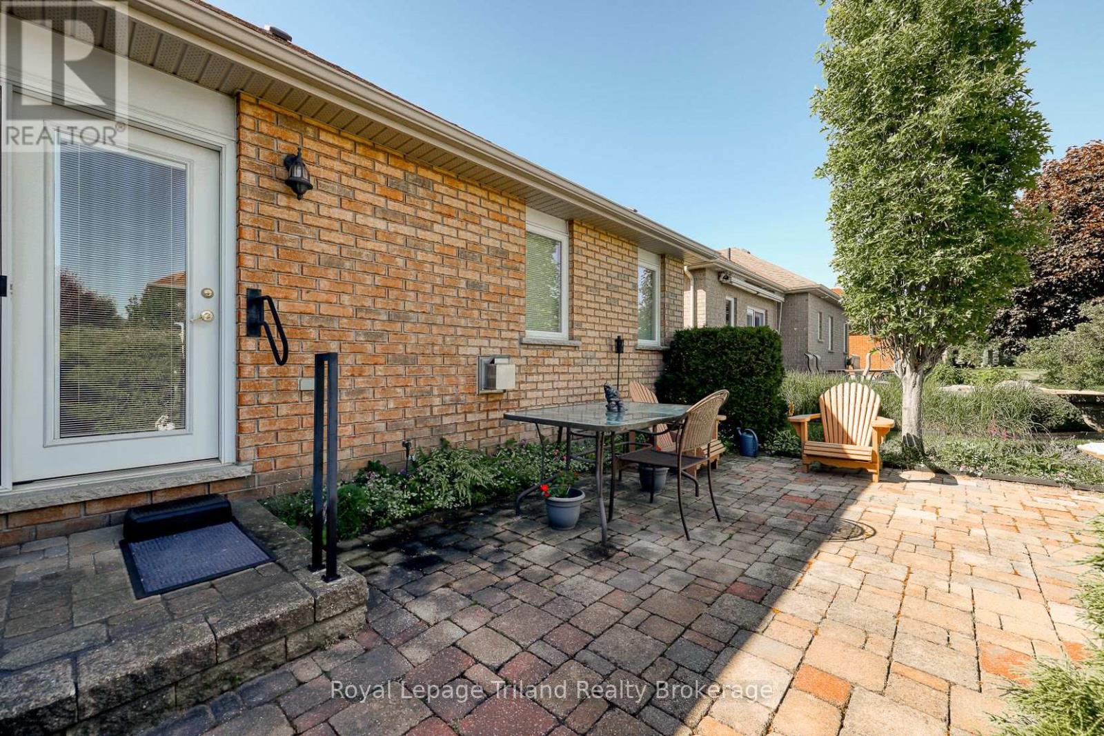 121 WESTON DRIVE - 29