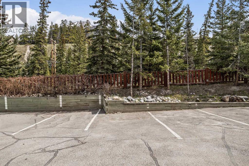 #12 9 Blackrock Crescent W - 17