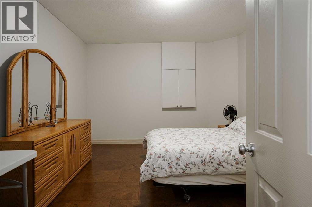 Basement bdrm #1