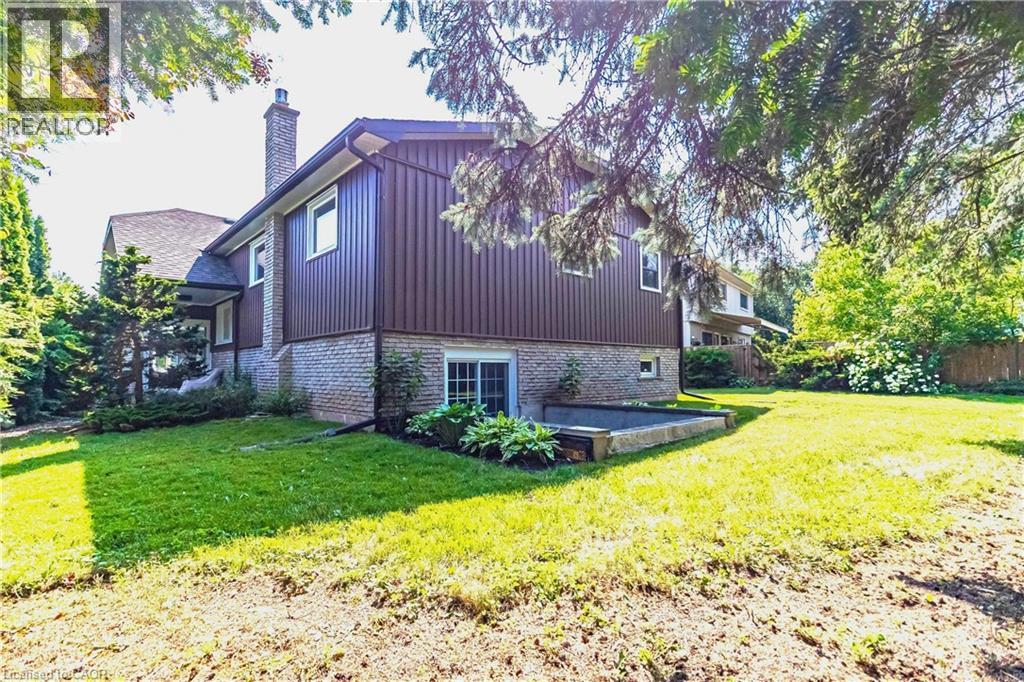 2390 SINCLAIR Circle - 35