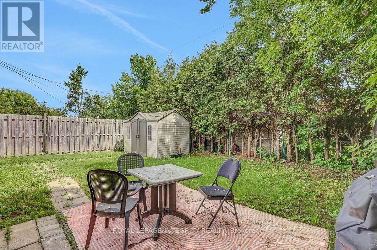 3 Bed, 1 Bath Multi-Family for Rent in Ottawa – A – 892 BASELINE ROAD, Ottawa – MLS# X13445098 - Image 25