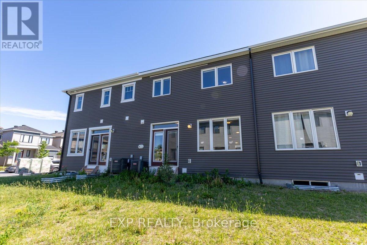 3 Bed, 4 Bath House for Sale in Ottawa – 297 BILLRIAN CRESCENT, Ottawa – MLS# X13445144 - Image 43