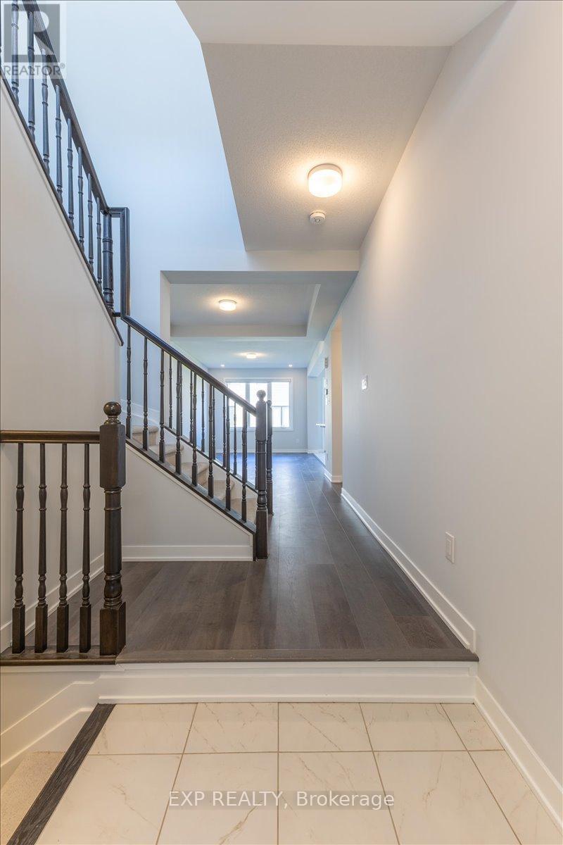 3 Bed, 4 Bath House for Sale in Ottawa – 297 BILLRIAN CRESCENT, Ottawa – MLS# X13445144 - Image 6