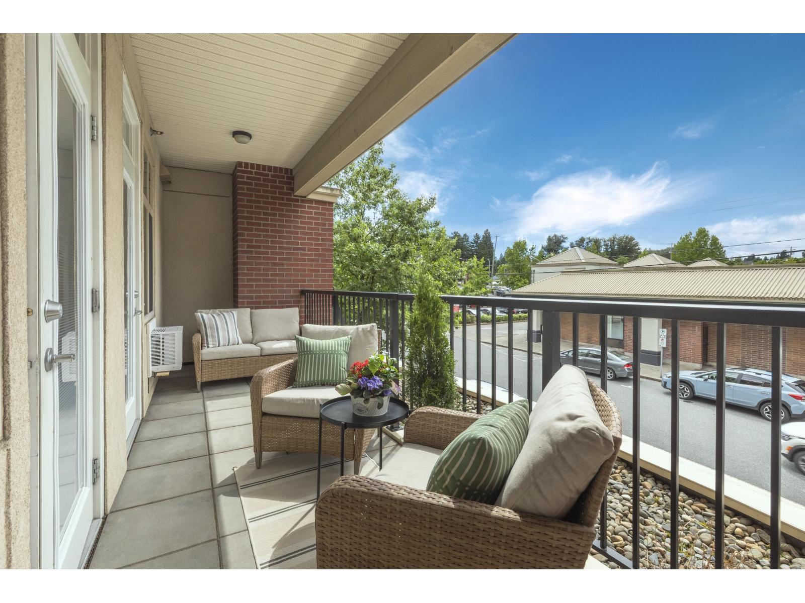 216 2632 PAULINE STREET, Abbotsford