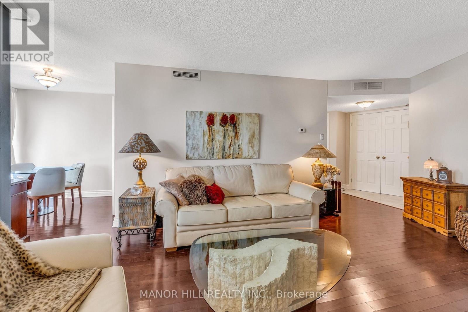 #803 1331 BAY STREET - 10