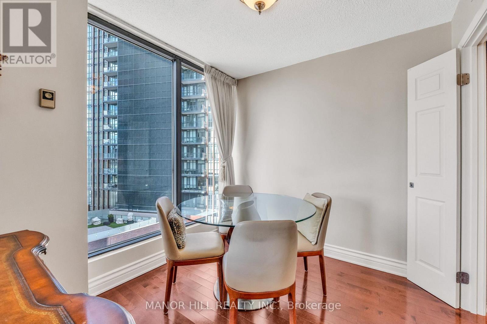 #803 1331 BAY STREET - 11