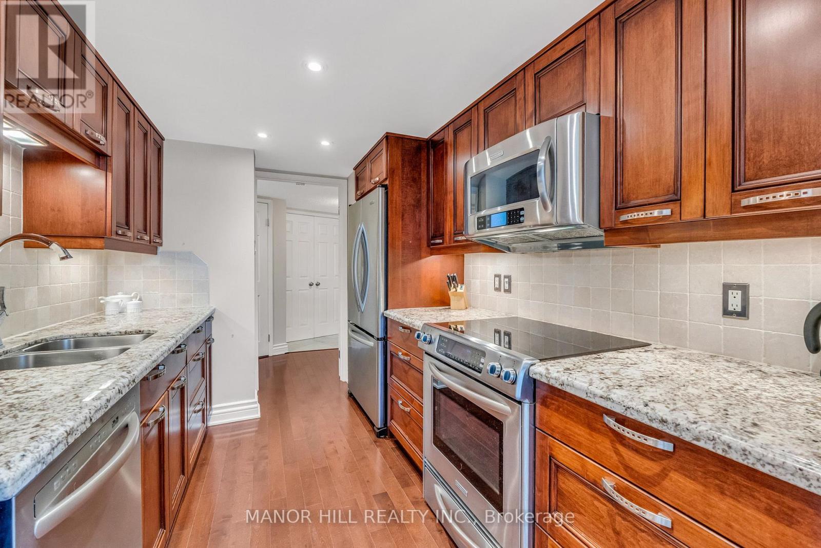 #803 1331 BAY STREET - 13
