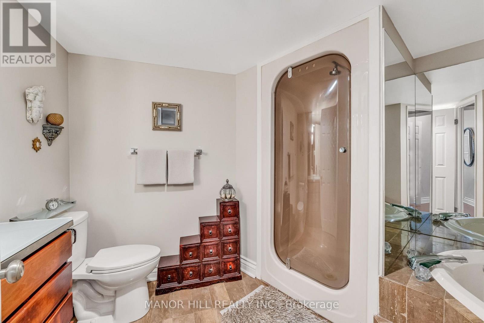 #803 1331 BAY STREET - 22