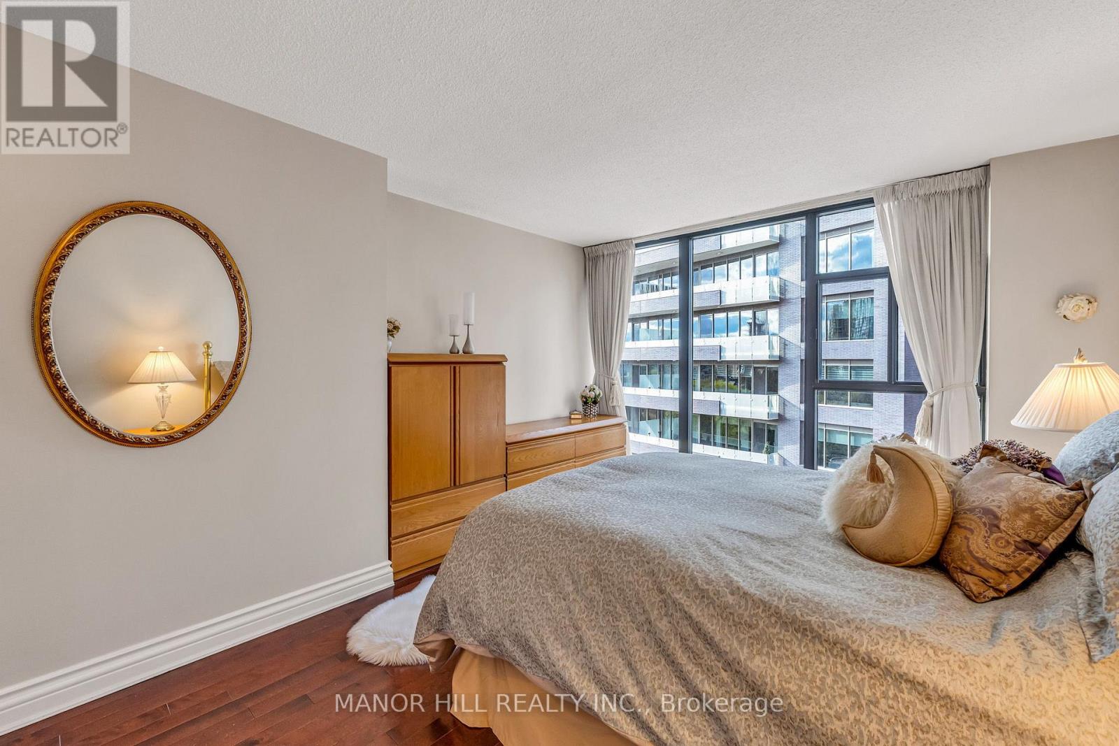 #803 1331 BAY STREET - 29