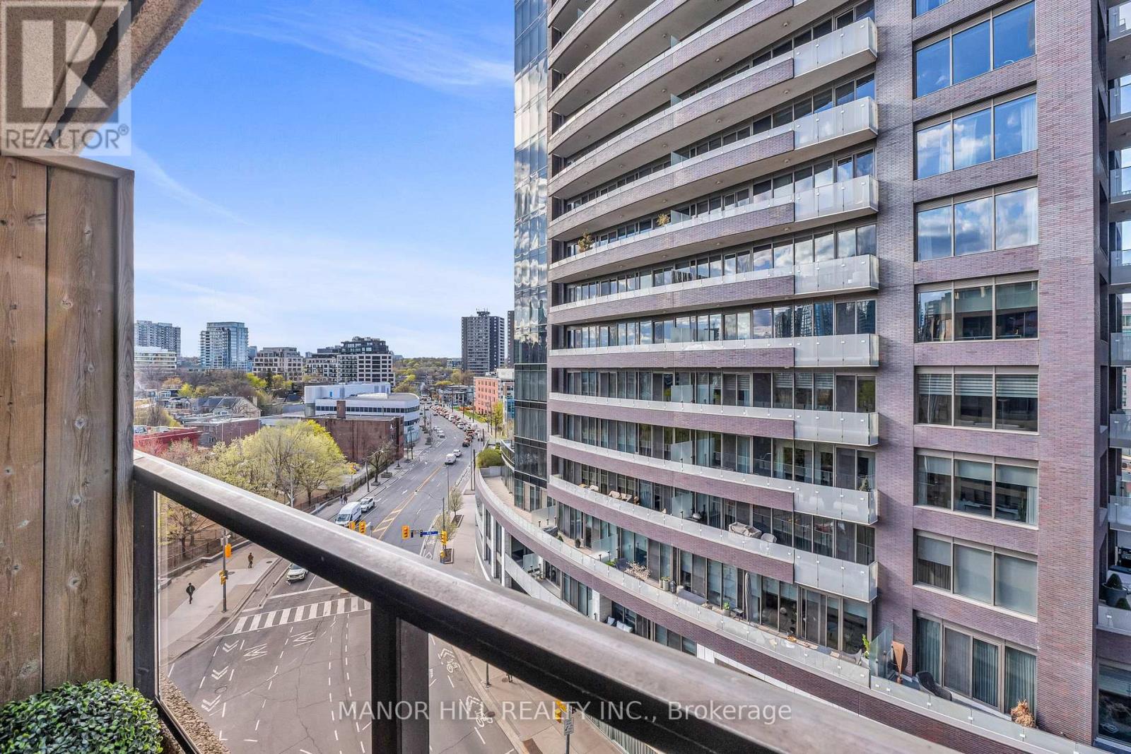 #803 1331 BAY STREET - 34