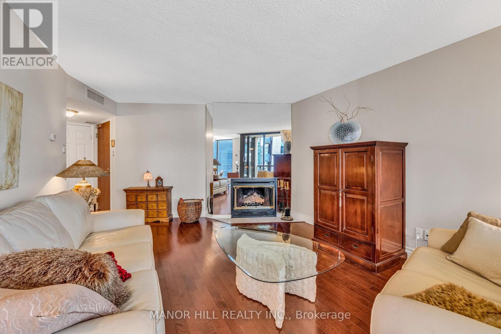 #803 1331 BAY STREET - 7