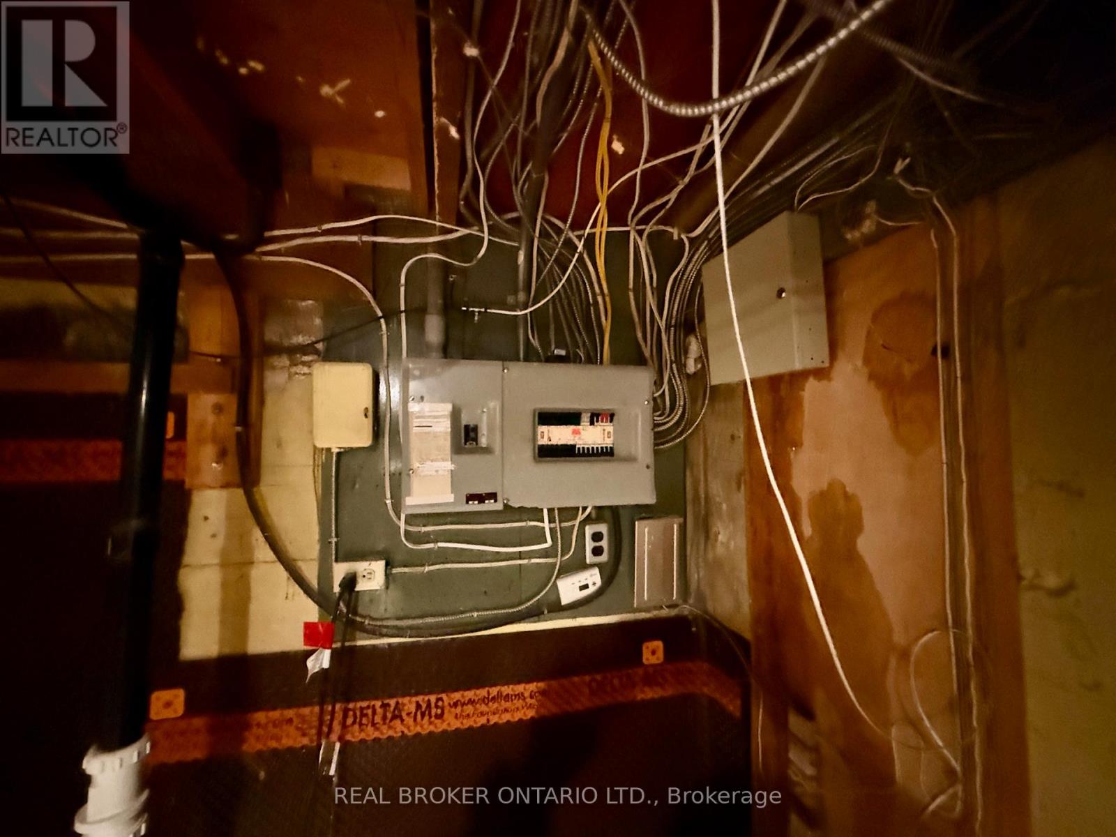 219 King Street — photo 18