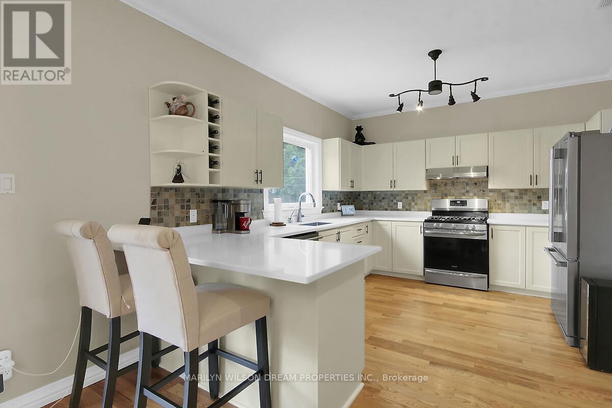 3276 BARLOW CRESCENT - 14