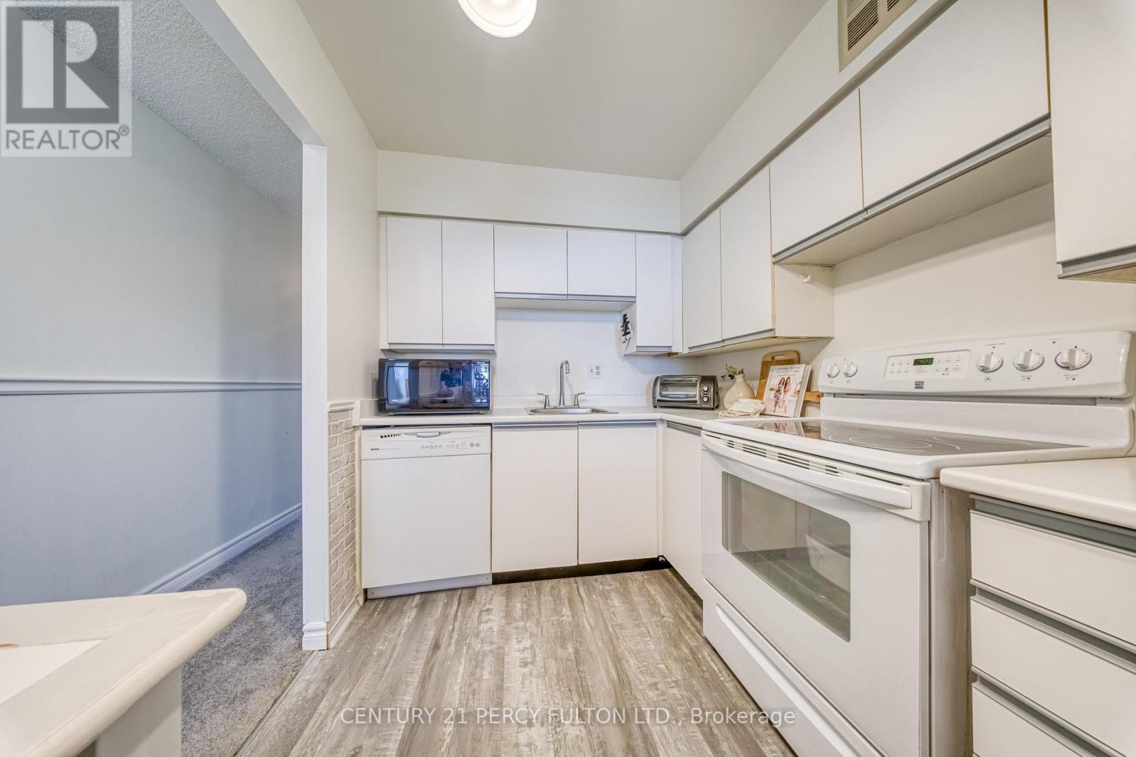 #1004 2 WESTNEY ROAD N - 11