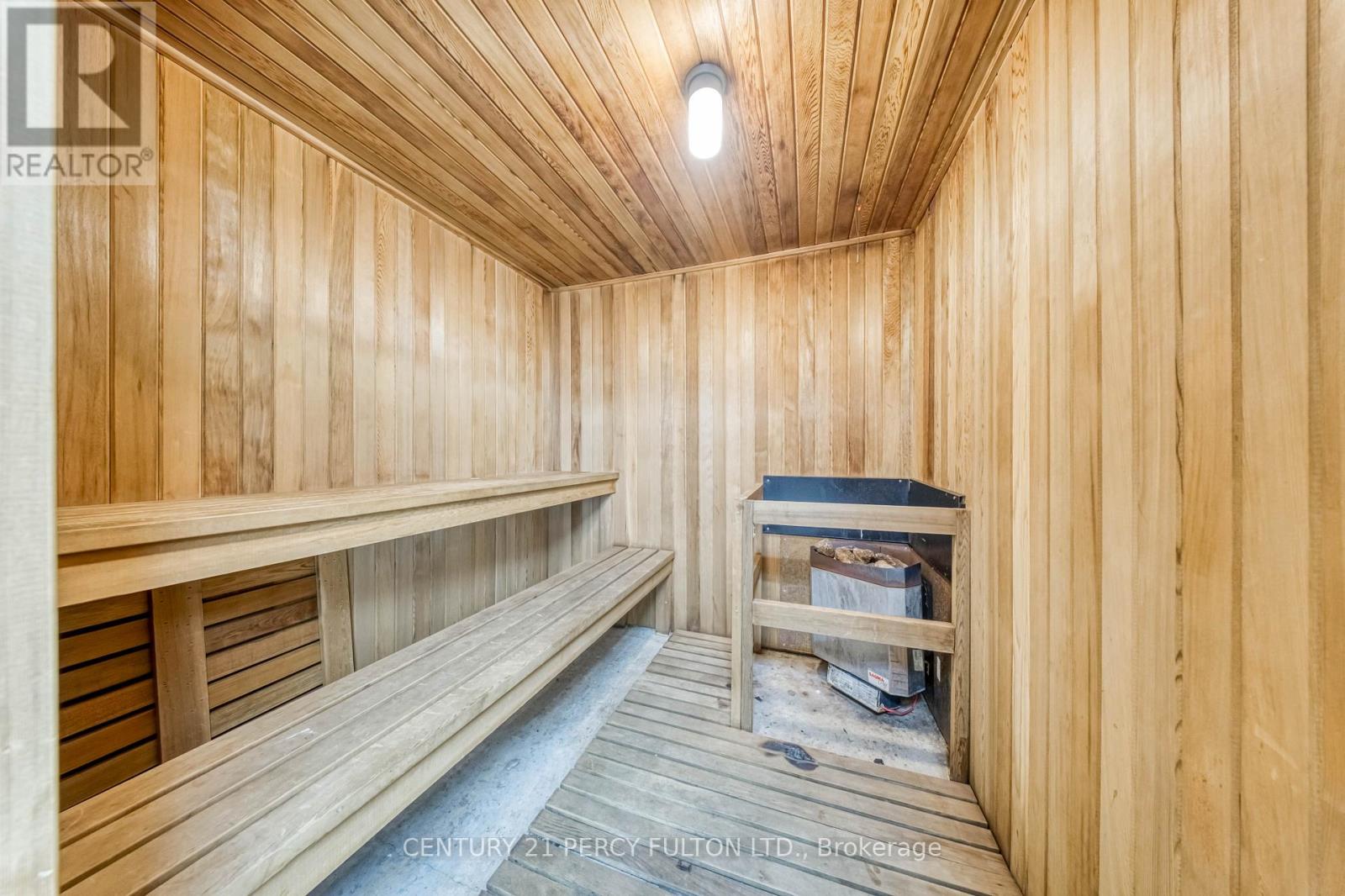 #1004 2 WESTNEY ROAD N - 39