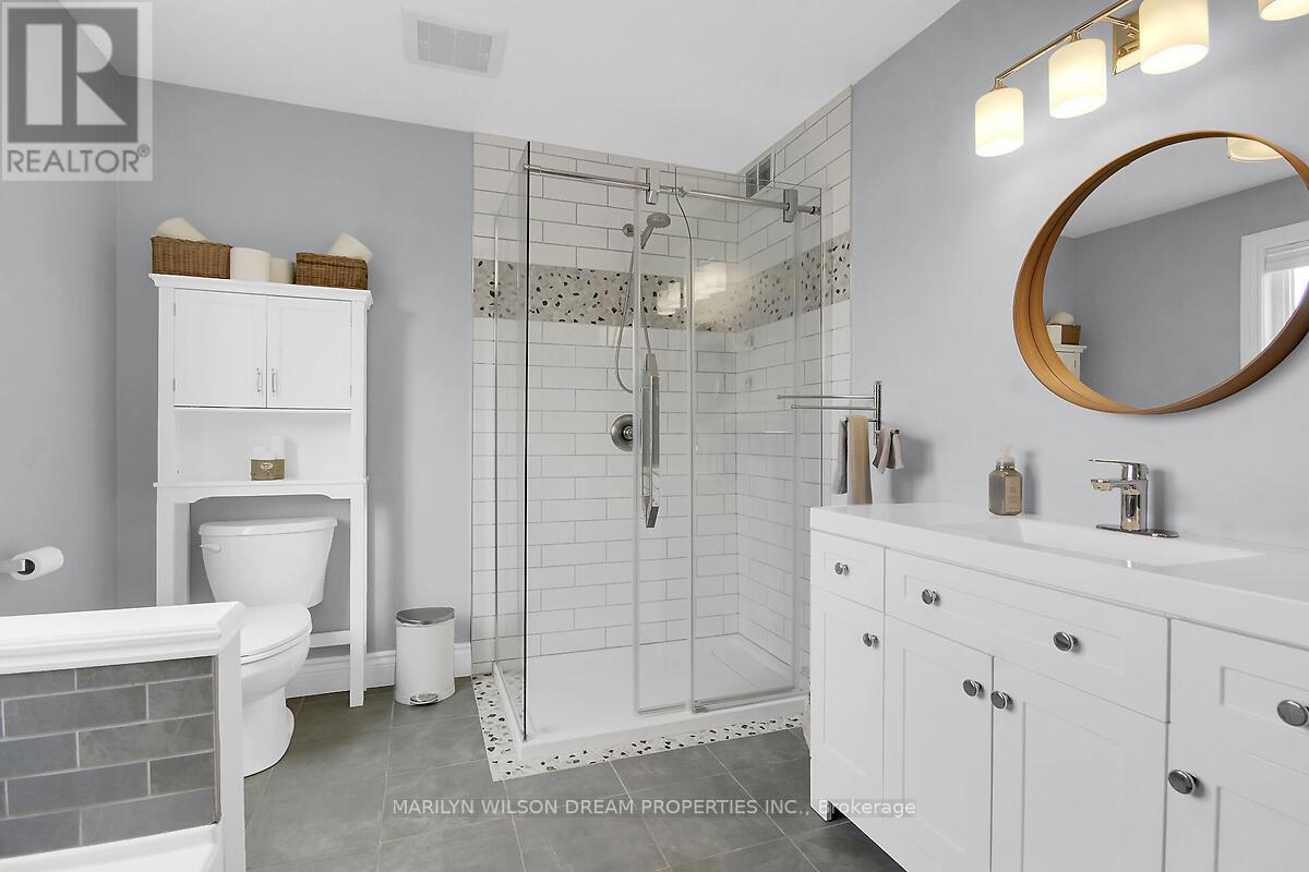 3276 BARLOW CRESCENT - 30