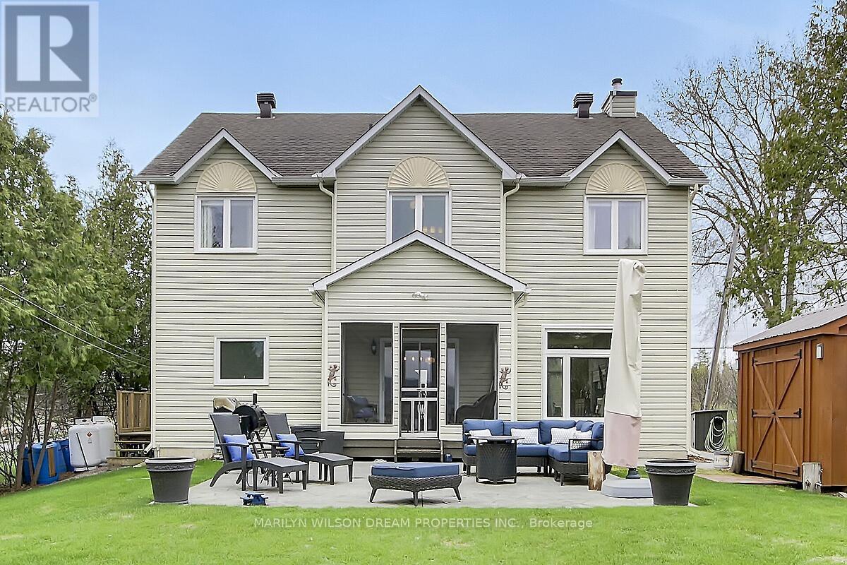 3276 BARLOW CRESCENT - 38