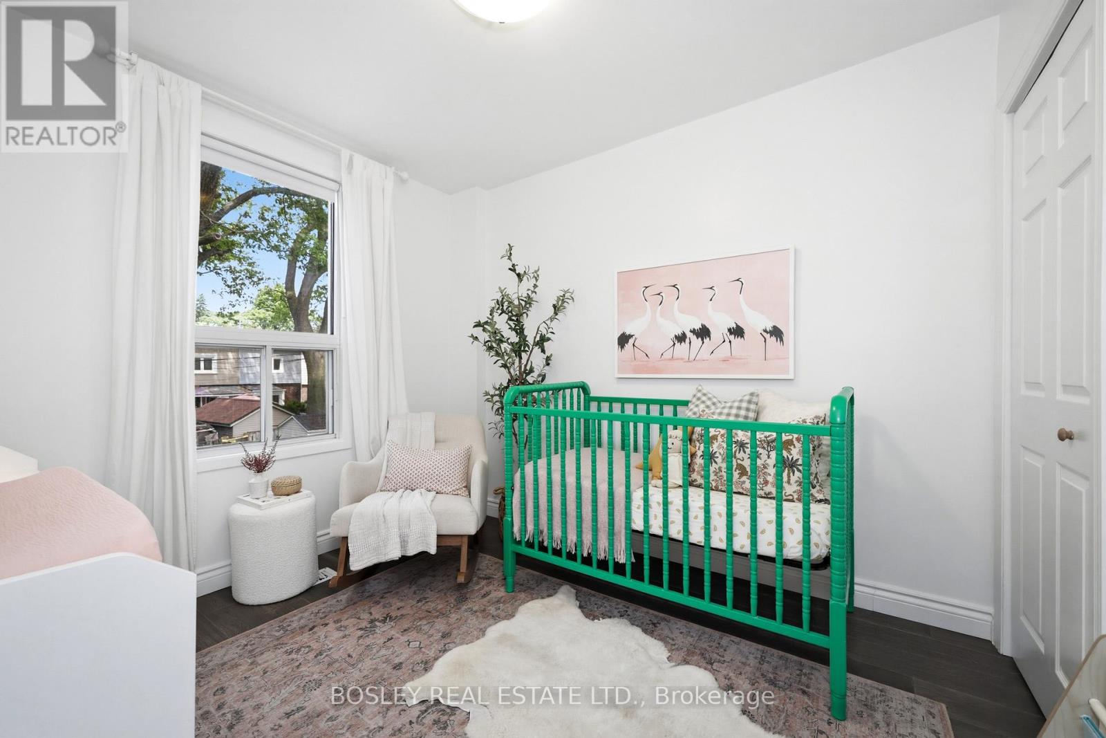 682 MILVERTON BOULEVARD - 20
