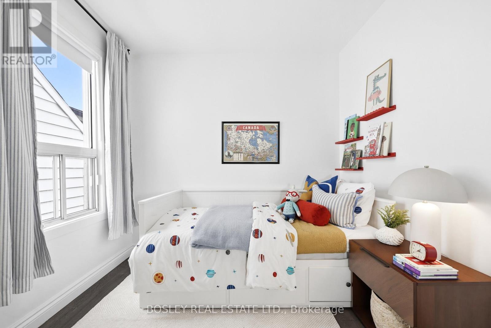 682 MILVERTON BOULEVARD - 25