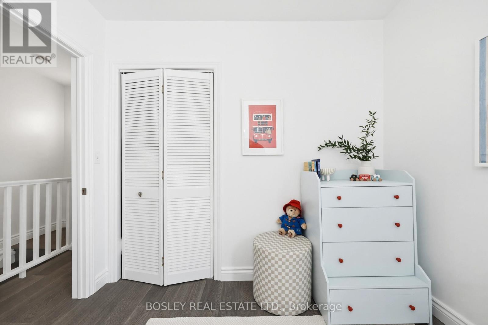 682 MILVERTON BOULEVARD - 26