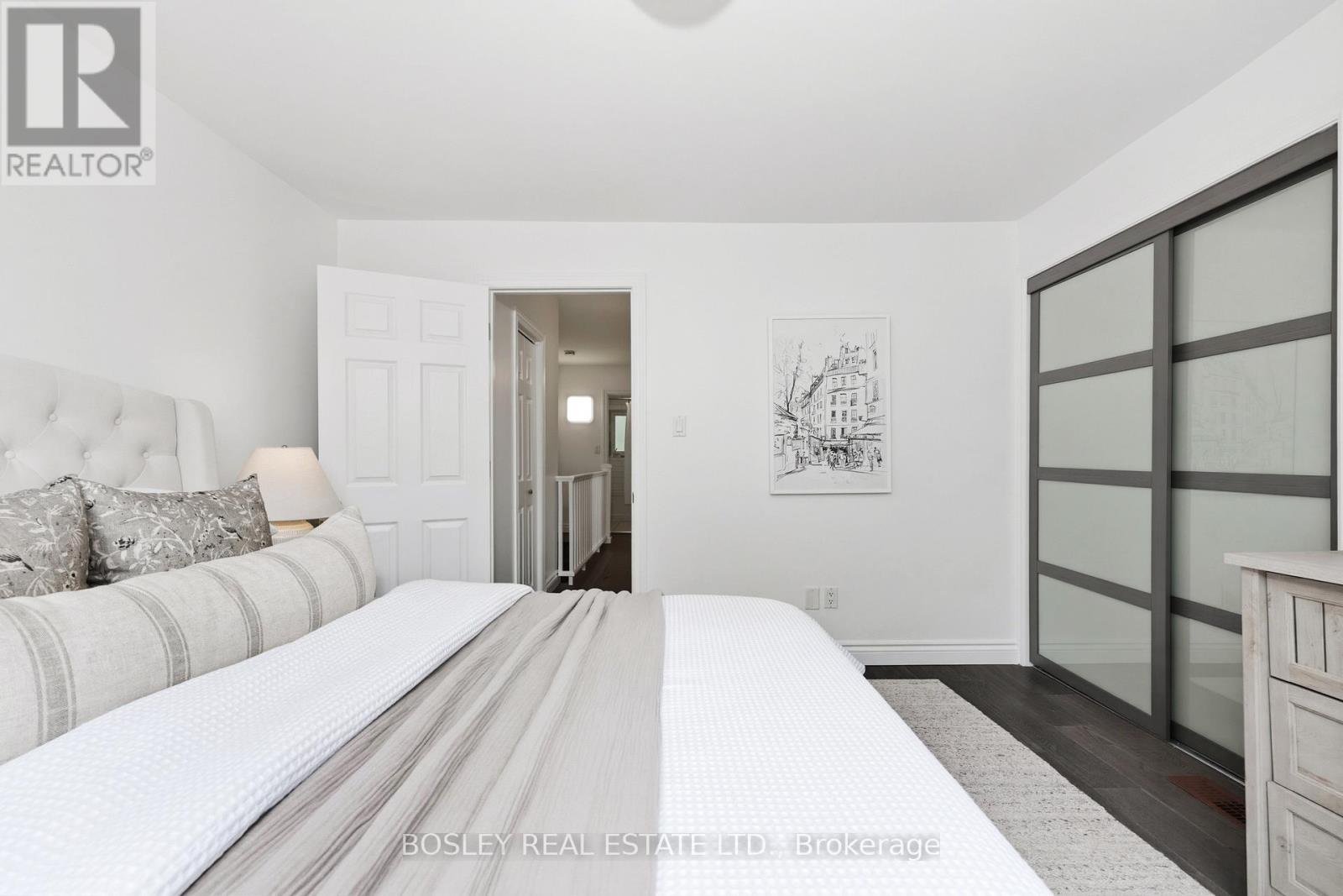 682 MILVERTON BOULEVARD - 29
