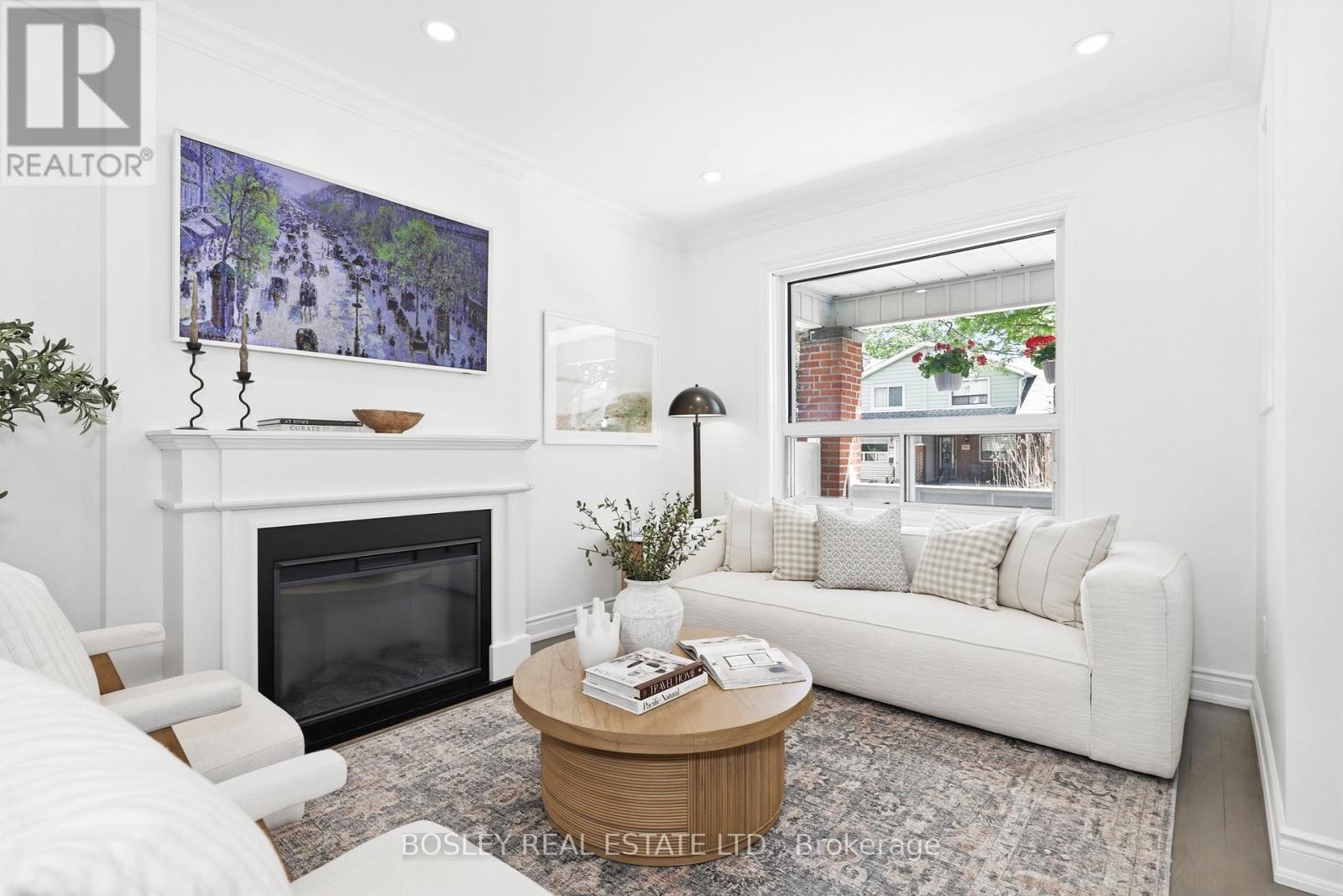 682 MILVERTON BOULEVARD - 3