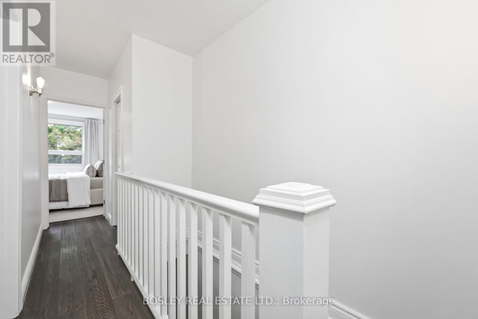 682 MILVERTON BOULEVARD - 32