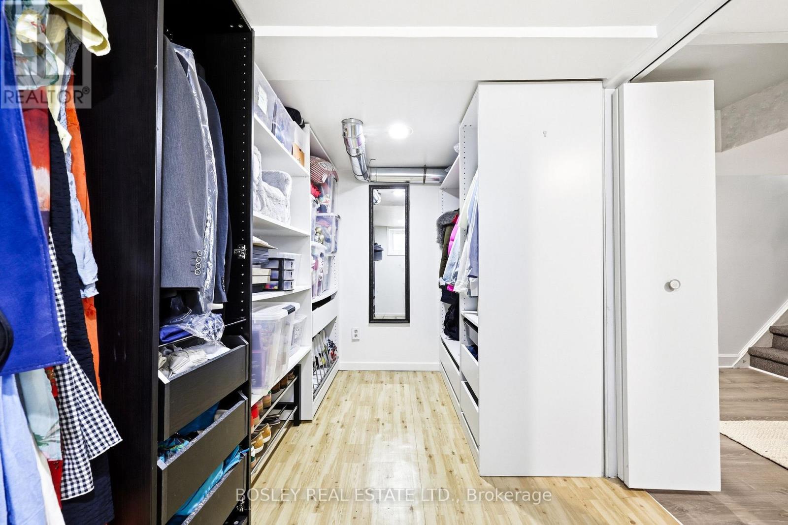 682 MILVERTON BOULEVARD - 40