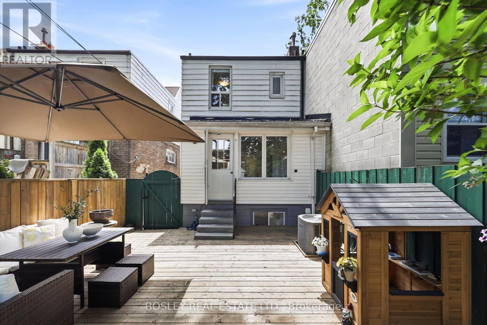 682 MILVERTON BOULEVARD - 42