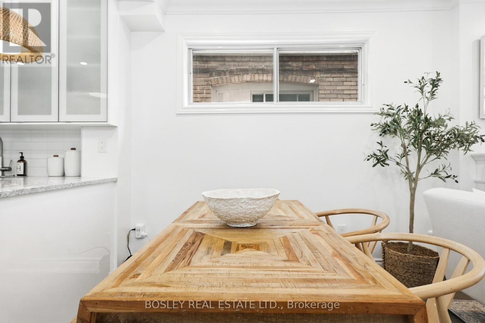 682 MILVERTON BOULEVARD - 9