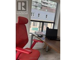 2017 B Danforth Avenue Nw, Toronto, ON M4C1J7 Photo 8