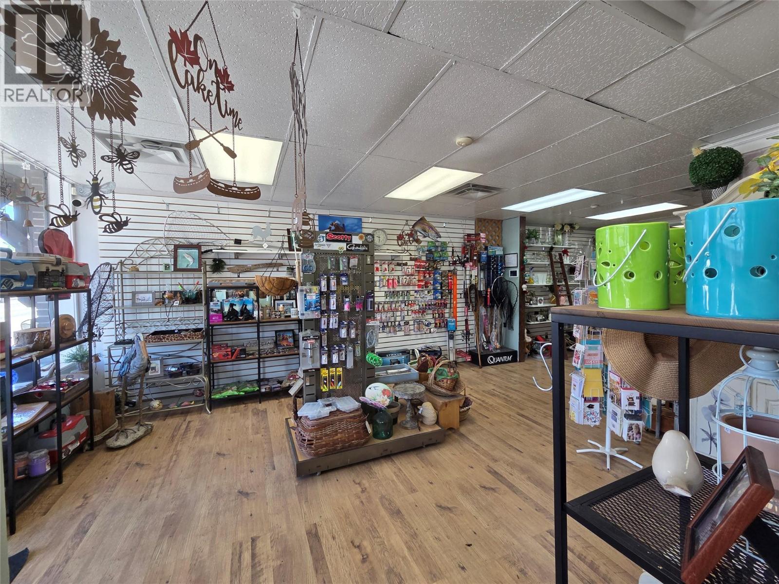 6049 MAIN Street, Oliver