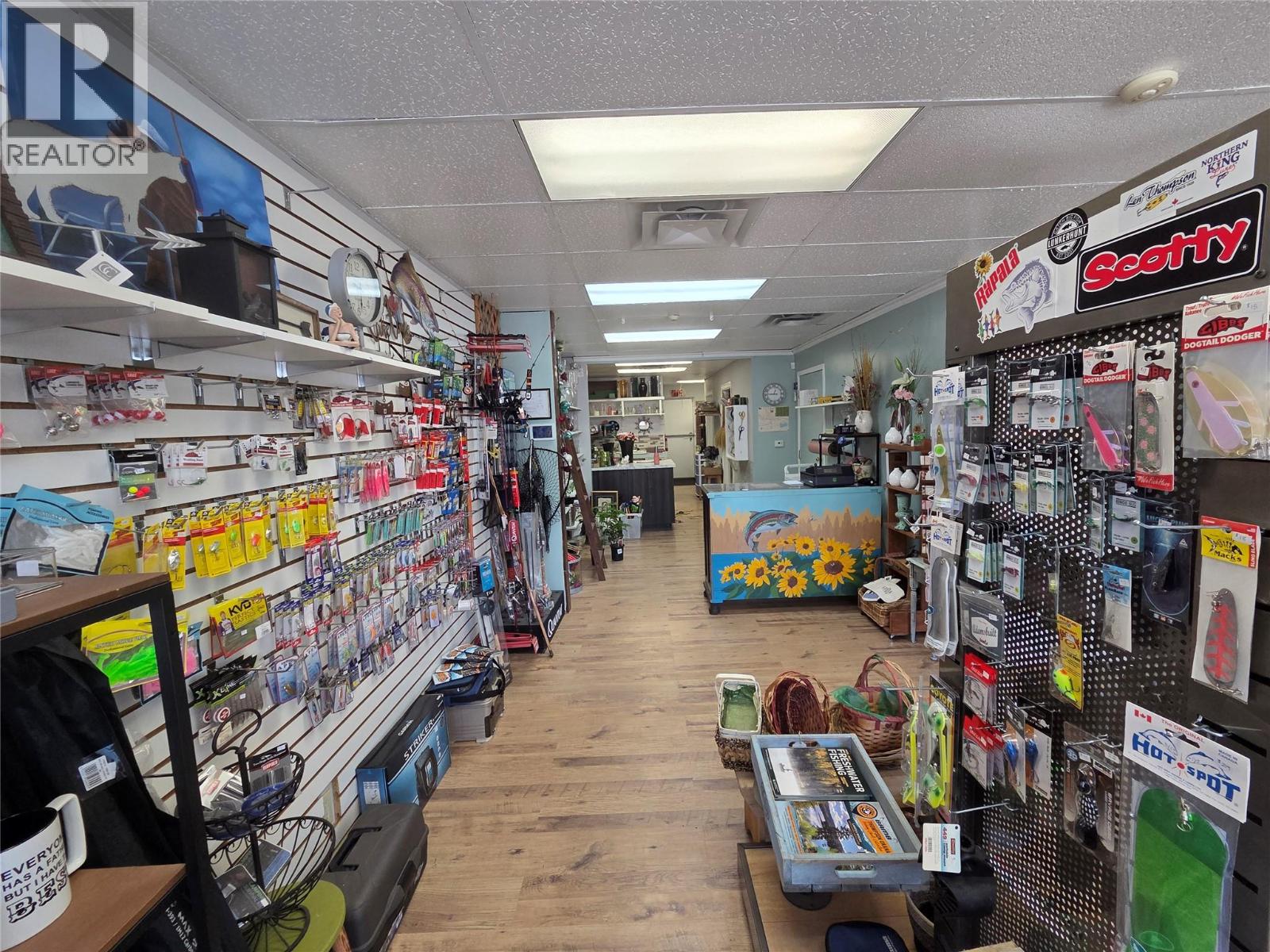 6049 MAIN Street, Oliver