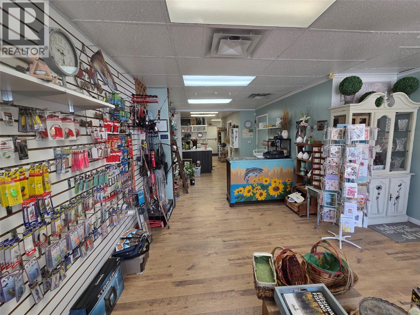 6049 MAIN Street, Oliver