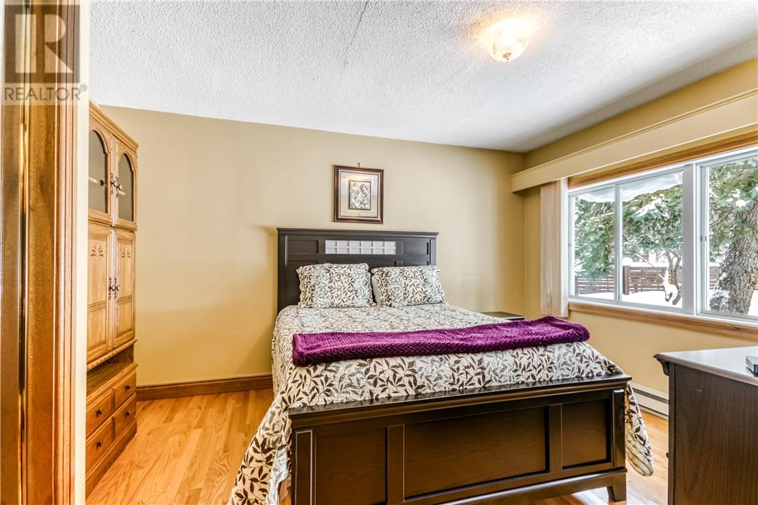 647 Kirkwood Drive - 28