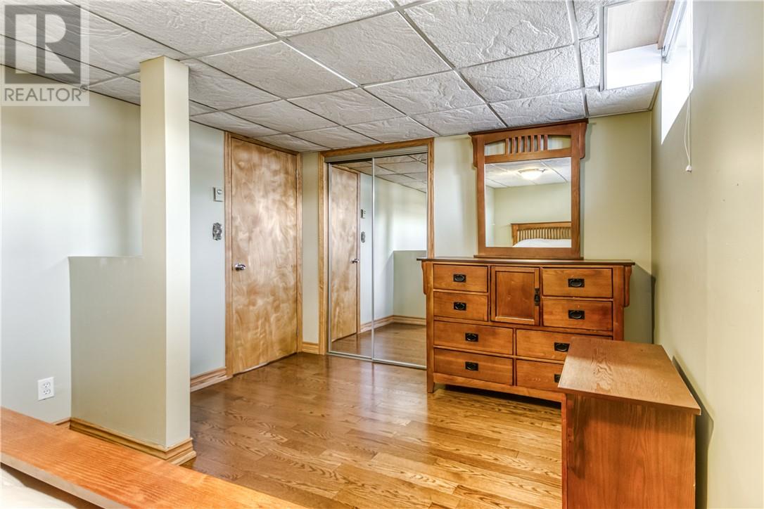 647 Kirkwood Drive - 39