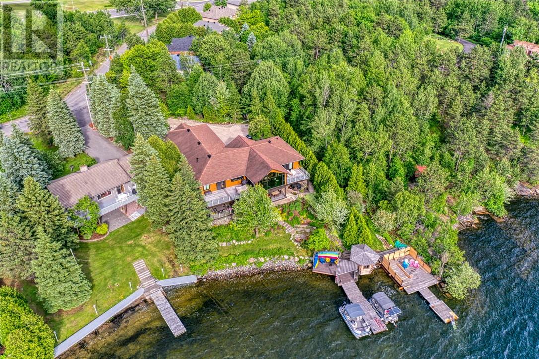 647 Kirkwood Drive - 54