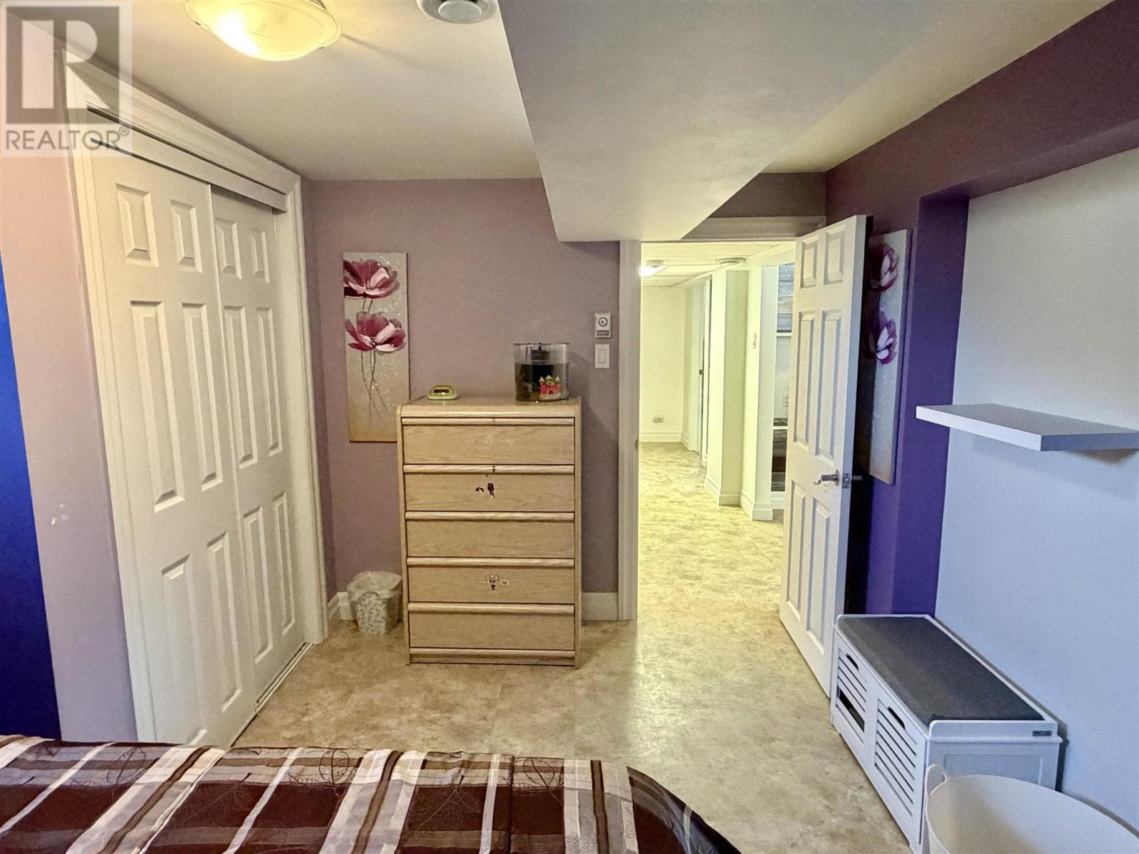 97 Hutchison AVE - 27
