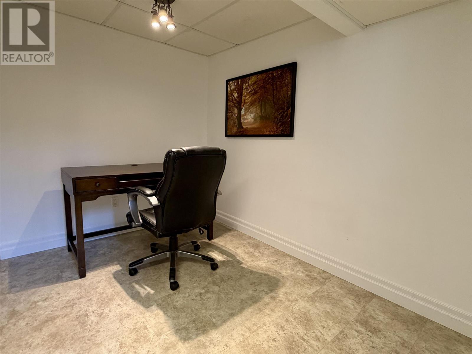 97 Hutchison AVE - 28