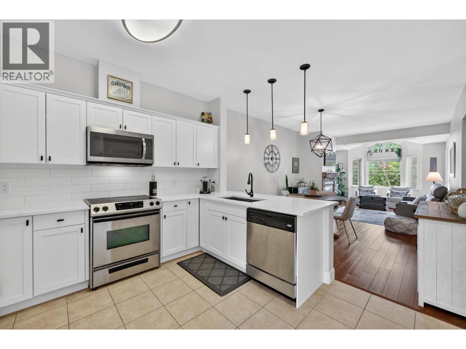 #330 3996 Beach Avenue - 13