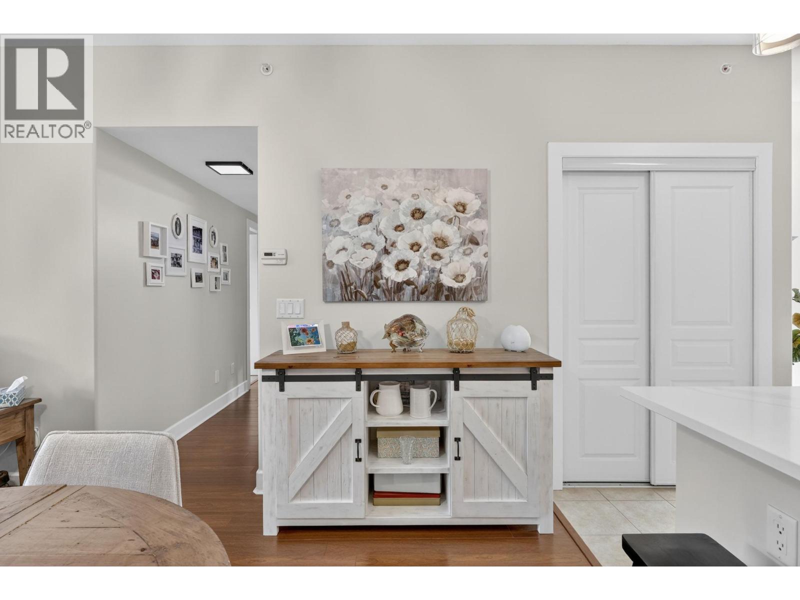 #330 3996 Beach Avenue - 10