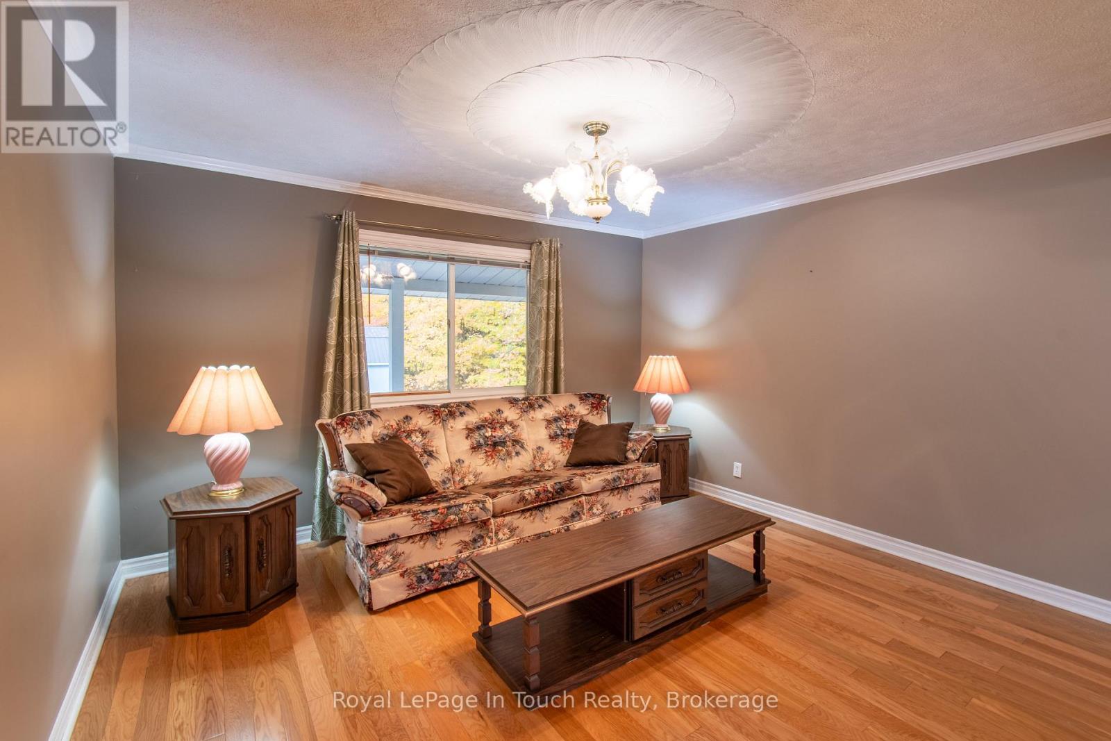 748 OVERHEAD BRIDGE ROAD - 20