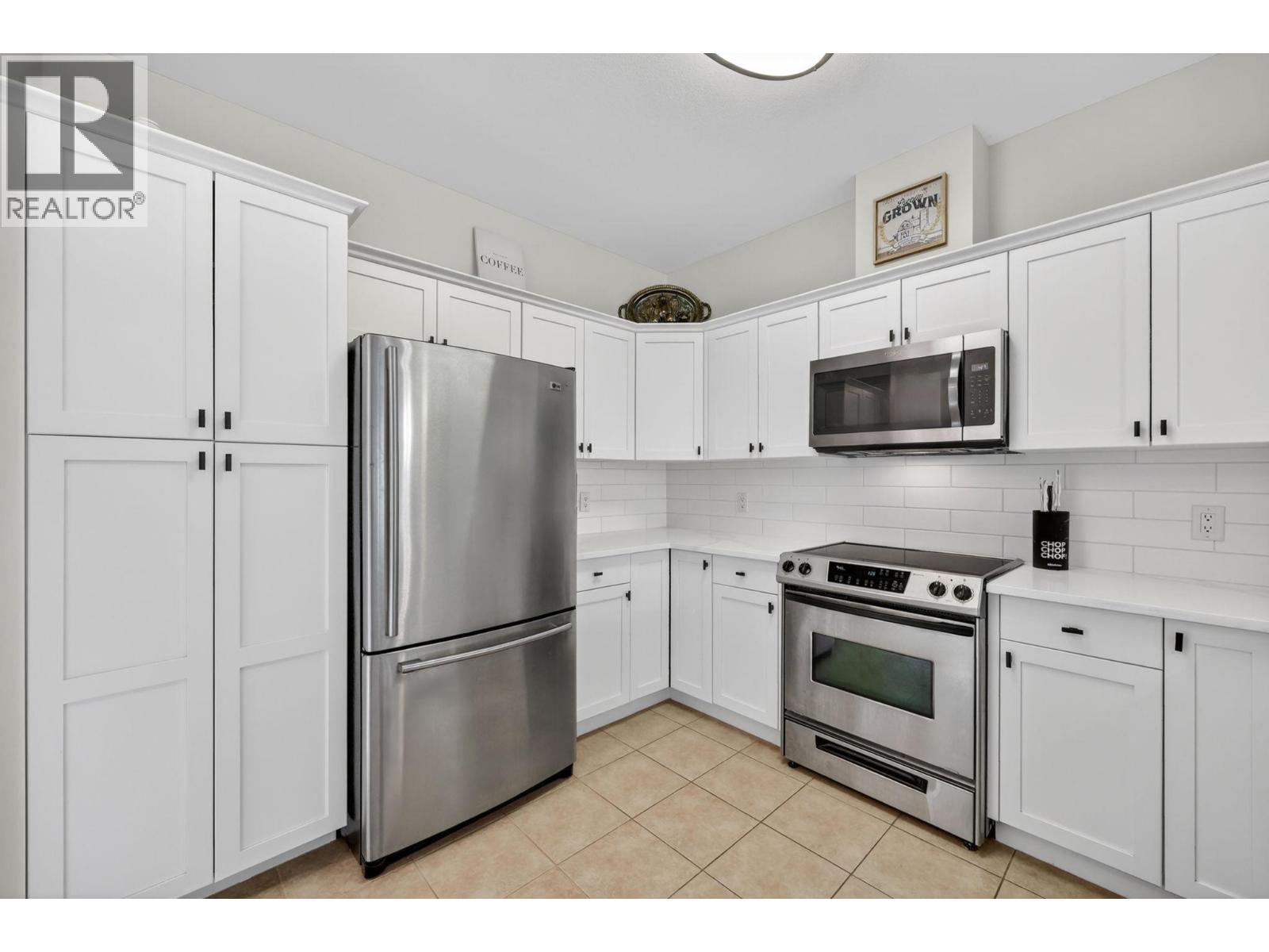 #330 3996 Beach Avenue - 18