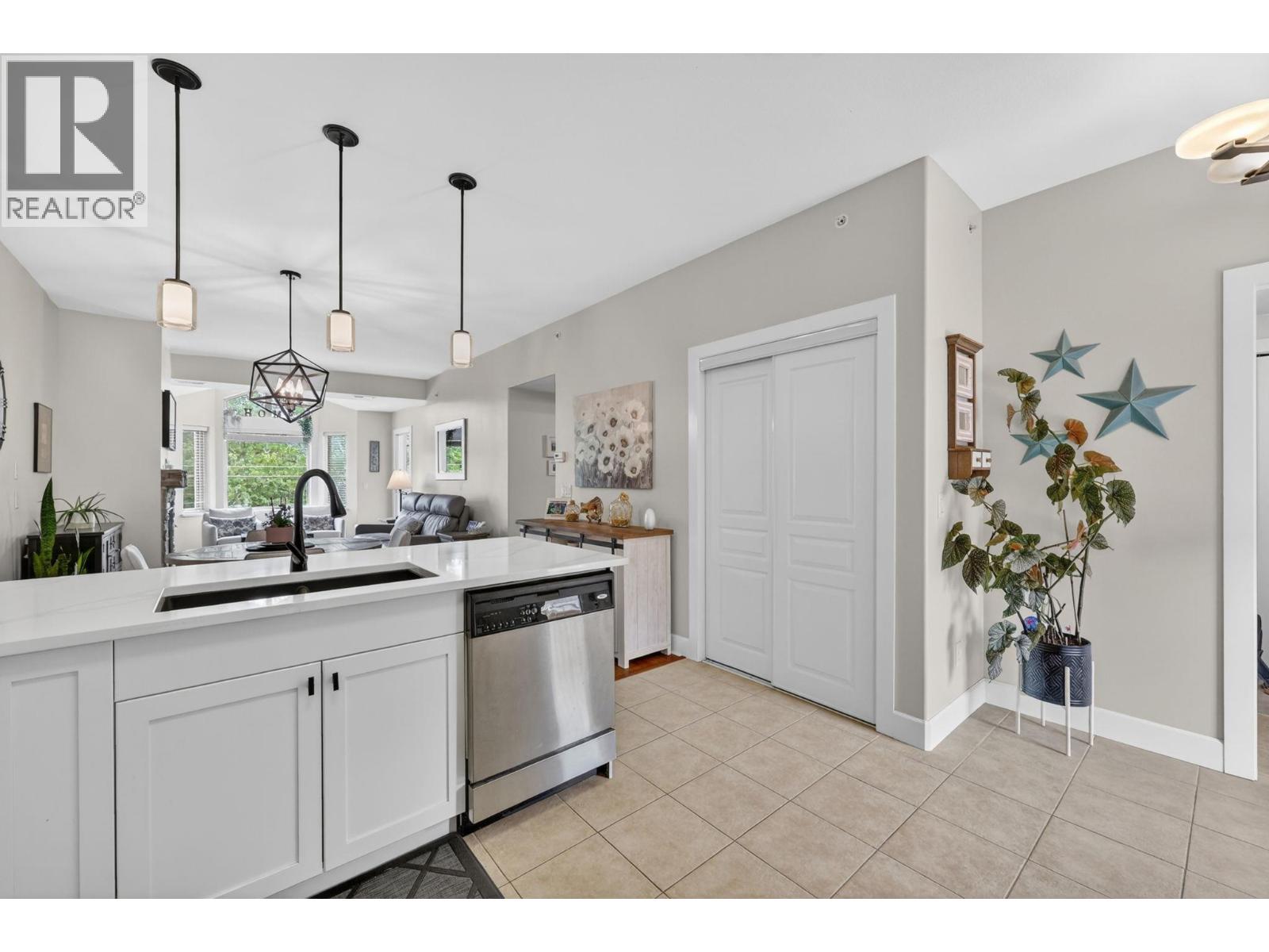 #330 3996 Beach Avenue - 17