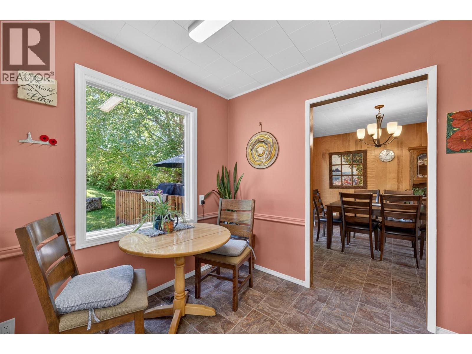  2460 23 Street Northeast, Salmon Arm