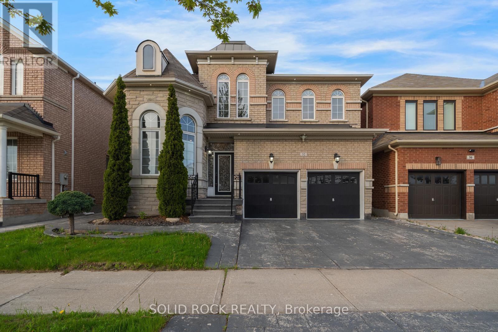 32 ALBERT ROFFEY CRESCENT - 1